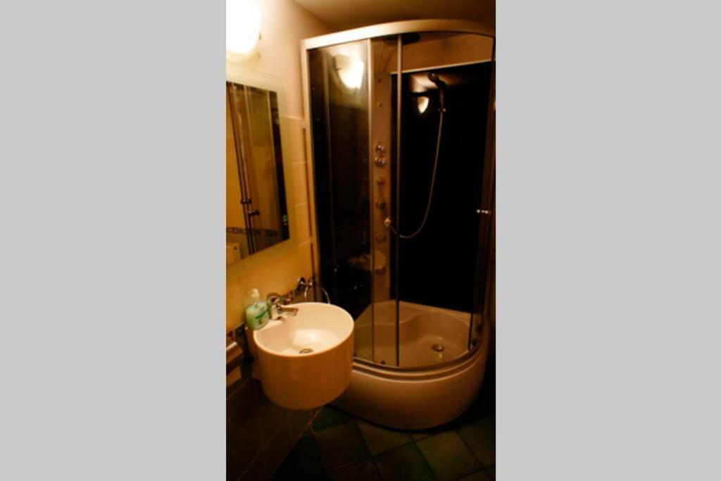 شقة Florianska Penthouse Delux كراكوفيا المظهر الخارجي الصورة
